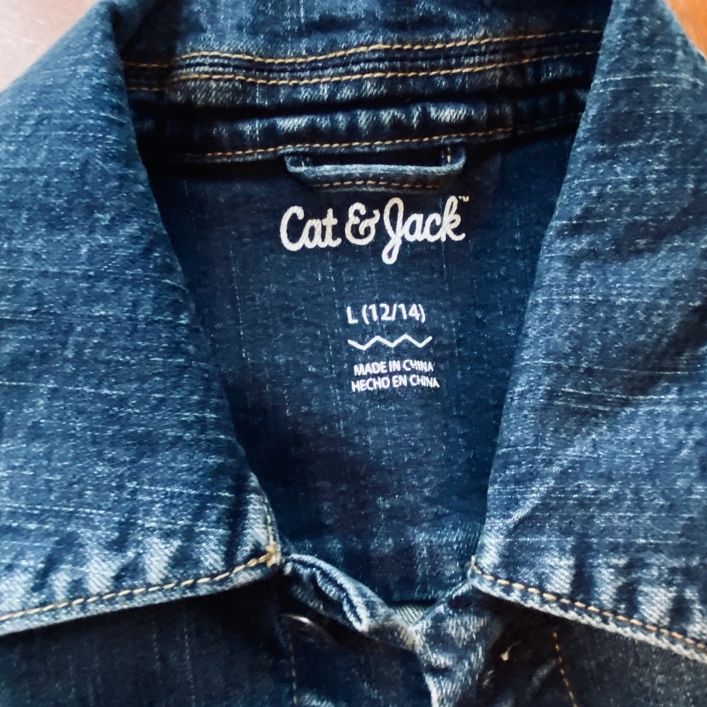 CAT & JACK denim jacket - Picture 2 of 4